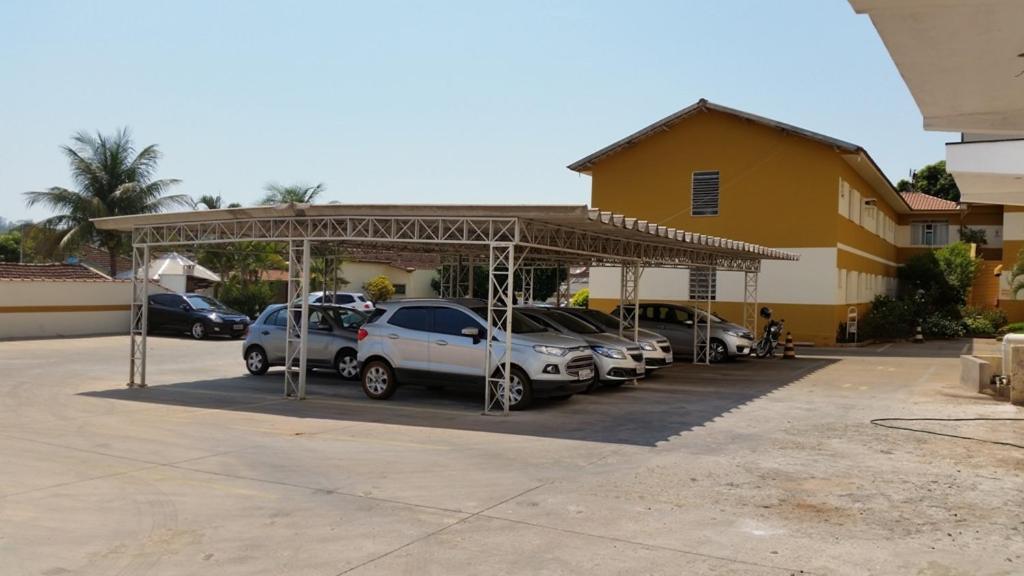 Plaza Hotel מוקוקה מראה חיצוני תמונה