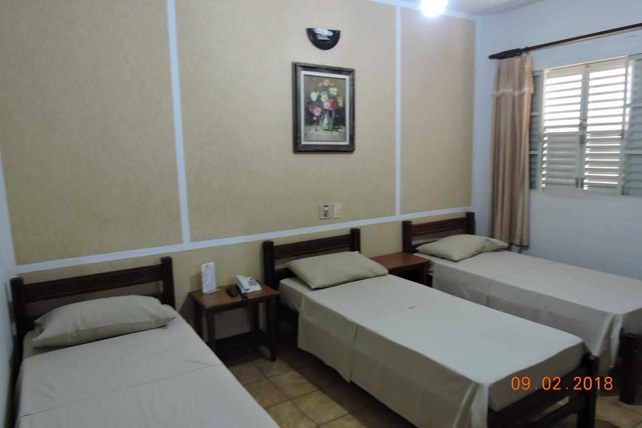 Plaza Hotel מוקוקה מראה חיצוני תמונה
